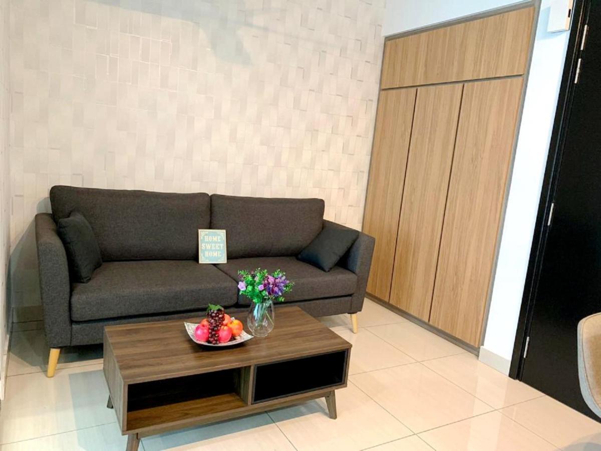 Almas Suites Puteri Harbour Nusajaya  Eksteriør billede