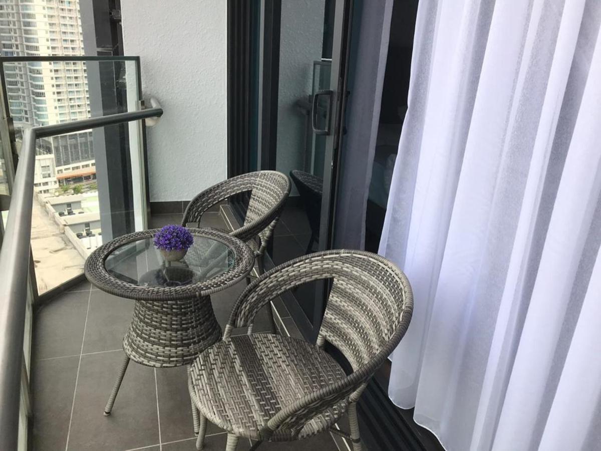 Almas Suites Puteri Harbour Nusajaya  Eksteriør billede