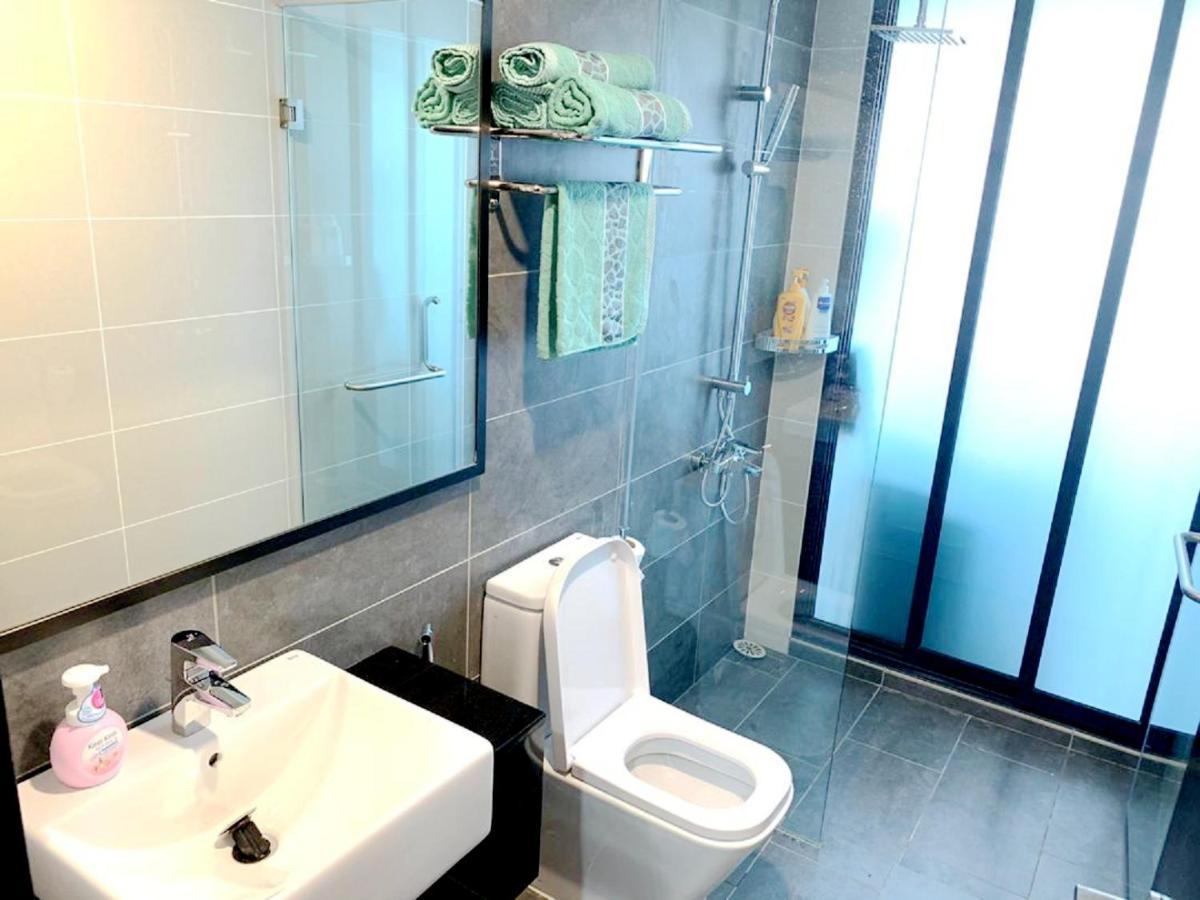 Almas Suites Puteri Harbour Nusajaya  Eksteriør billede
