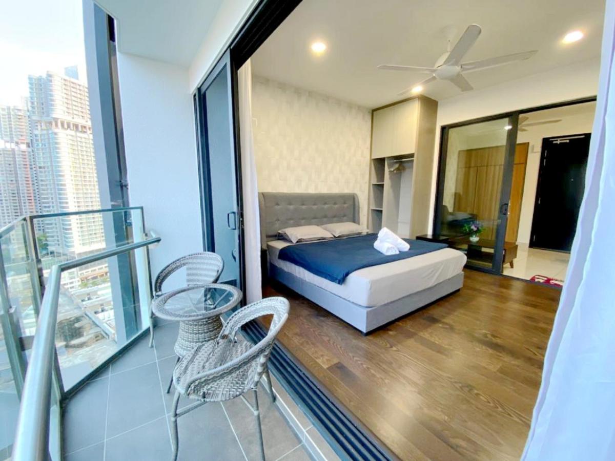 Almas Suites Puteri Harbour Nusajaya  Eksteriør billede