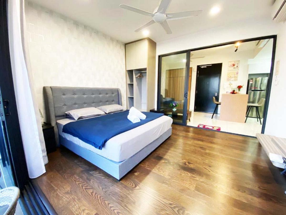 Almas Suites Puteri Harbour Nusajaya  Eksteriør billede