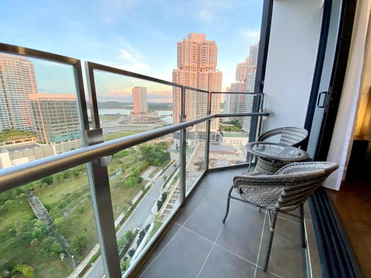 Almas Suites Puteri Harbour Nusajaya  Eksteriør billede
